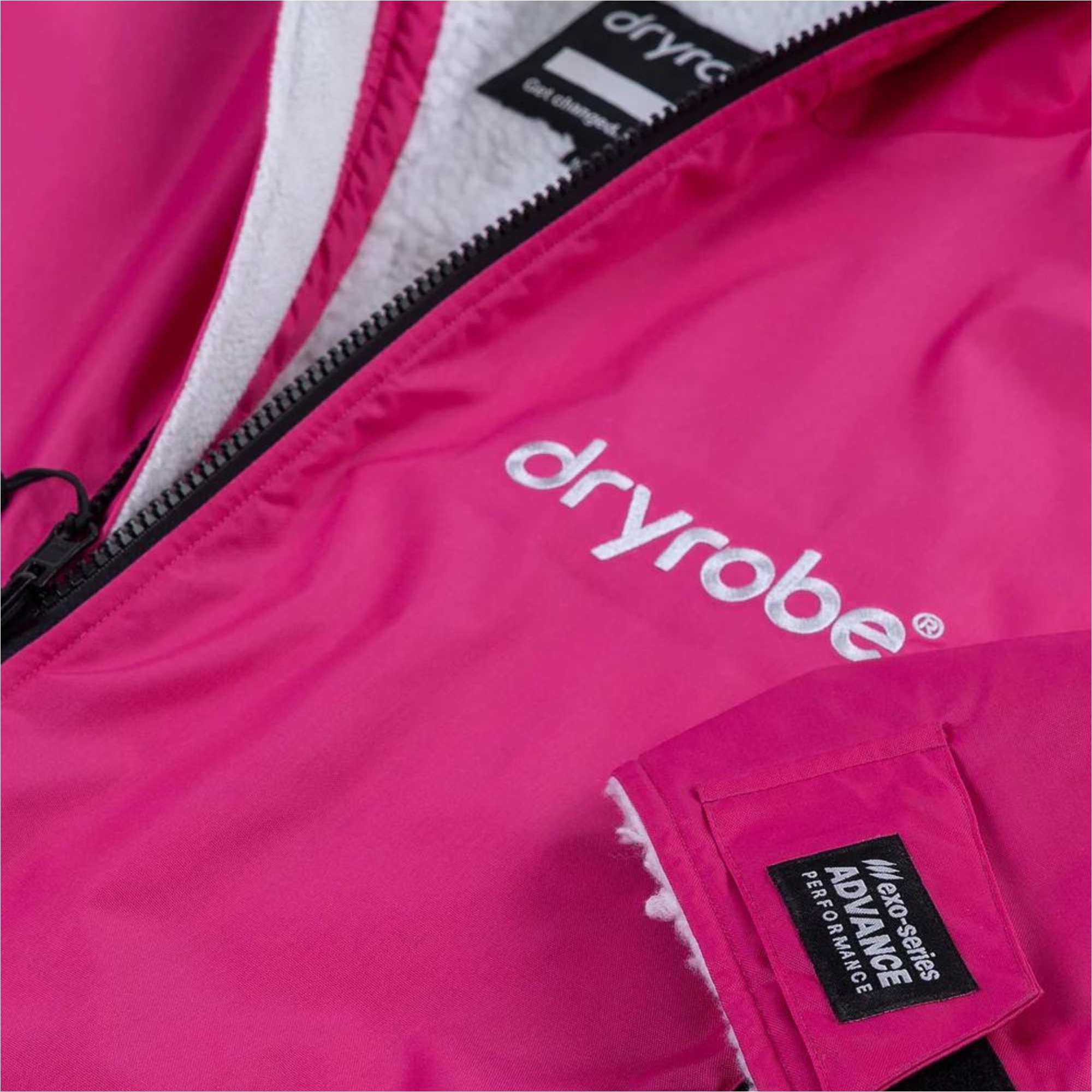 2026 Dryrobe Junior Advance Long Sleeve Changing Robe V3KSLSDA - Pink / Light Grey